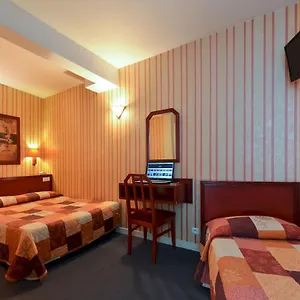 2* Ξενοδοχείο Maison Du Pre