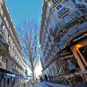 Vandrerhjem Caulaincourt Montmartre By Hiphophostels, Paris